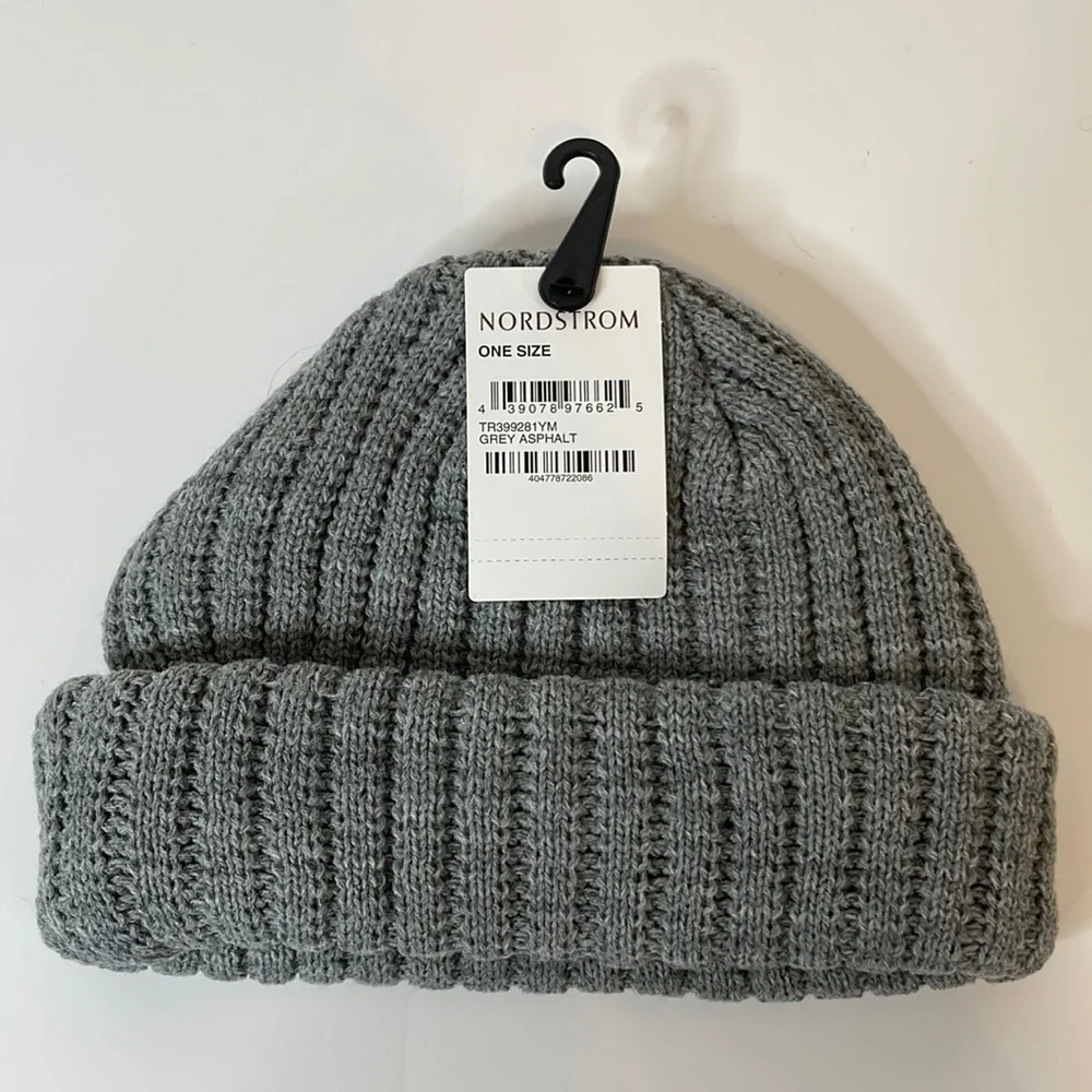 NWT Nordstrom The Rail One Size Gray Ribbed Knit Beanie Grey Asphalt Skull Cap